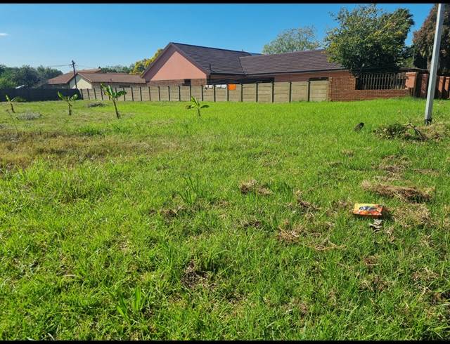 1,060M² VACANT LAND FOR SALE IN FALCON RIDGE